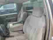 2004 Chevrolet Silverado 1500 LS z VIN 1GCEC14V94Z186793, wystawiony jako Copart lot #83448234 z przebiegiem 176 573 mil mil oraz Czysty tytuł • Clean title. Historia ofert i sprzedaży dostępna na DreamBid. Obrazek 10.