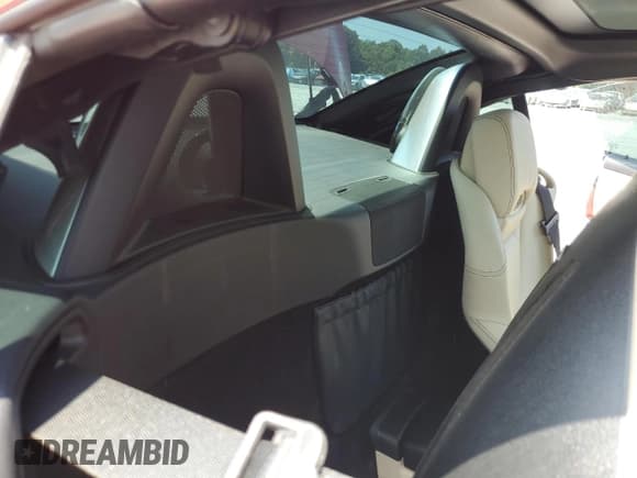 ✅ 2015 Mercedes-Benz SLK 250 • VIN: WDDPK4HA4FF106699 • Lot: 62174345. Listed on Copart with 50,713 mi. Free auction sales archive from the USA and detailed vehicle history report at DreamBid. Image 10.