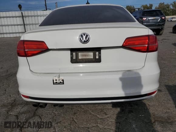 ✅ 2015 Volkswagen Jetta GLI SEL • VIN: 3VW5T7AJ5FM279395 • Lot: 68978175. Wystawiony na Copart z przebiegiem 147 692 mil. Bezpłatny archiwum sprzedaży aukcyjnych z USA i szczegółowy raport historii pojazdu na DreamBid. Zdjęcie 6.