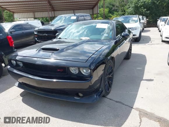 ✅ 2008 Dodge Challenger SRT-8 • VIN: 2B3LJ74W68H291176 • Lot: 42648729. Listed on IAAI with 193,459 mi. Free auction sales archive from the USA and detailed vehicle history report at DreamBid. Image 17.