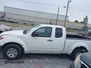 ✅ 2018 Nissan Frontier S • VIN: 1N6BD0CT3JN771329 • Lot: 42175437. Wystawiony na IAAI z przebiegiem 93 582 mil. Bezpłatny archiwum sprzedaży aukcyjnych z USA i szczegółowy raport historii pojazdu na DreamBid. Zdjęcie 14.