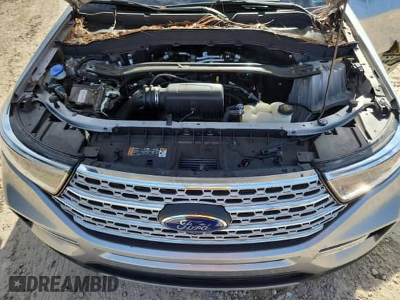 2022 Ford Explorer Limited with VIN 1FMSK7FH4NGA95245, listed as a Copart auction lot 85763455 with 57,267 mi miles and Non repairable. Bid and sale history available at DreamBid. Image 12.