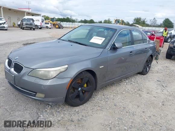✅ 2008 BMW 5 Series 528i • VIN: WBANU53548C116176 • Lot: 43339188. Wystawiony na IAAI z przebiegiem 154 176 mil. Bezpłatny archiwum sprzedaży aukcyjnych z USA i szczegółowy raport historii pojazdu na DreamBid. Zdjęcie 2.