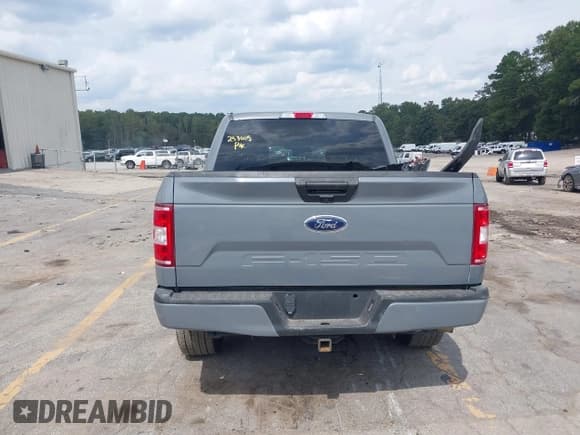 ✅ 2020 Ford F-150 XL • VIN: 1FTEW1E58LKF52126 • Lot: 43274877. Wystawiony na IAAI z przebiegiem 79 000 mil. Bezpłatny archiwum sprzedaży aukcyjnych z USA i szczegółowy raport historii pojazdu na DreamBid. Zdjęcie 17.