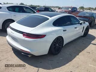 ✅ 2018 Porsche Panamera • VIN: WP0AA2A74JL101924 • Lot: 43375523. Wystawiony na IAAI z przebiegiem 46 650 mil. Bezpłatny archiwum sprzedaży aukcyjnych z USA i szczegółowy raport historii pojazdu na DreamBid. Zdjęcie 4.