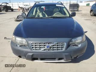 ✅ 2001 Volvo V70 • VIN: YV1SZ58D411014024 • Lot: 87227105. Listed on Copart with 110,774 mi. Free auction sales archive from the USA and detailed vehicle history report at DreamBid. Image 5.