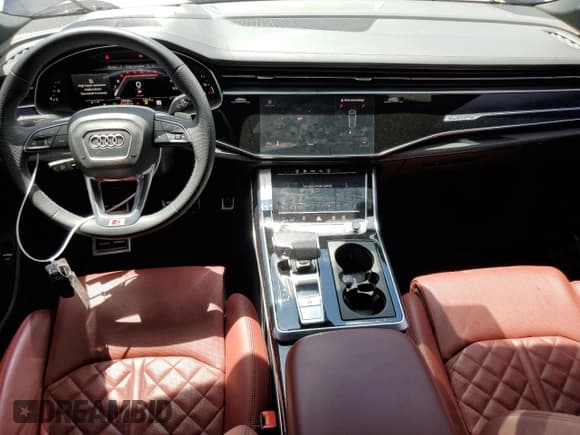 ✅ 2021 Audi SQ8 Prestige • VIN: WA1CWBF1XMD001592 • Лот: 55723694. Опубликован ранее на Copart с пробегом 24 528 миль. Бесплатный доступ к архиву аукционных продаж из США и подробный отчёт об истории автомобиля на DreamBid. Изображение 8.