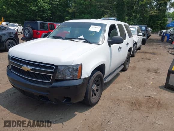 ✅ 2014 Chevrolet Tahoe Commercial • VIN: 1GNLC2E07ER228838 • Lot: 42410417. Listed on IAAI with 140,342 mi. Free auction sales archive from the USA and detailed vehicle history report at DreamBid. Image 18.