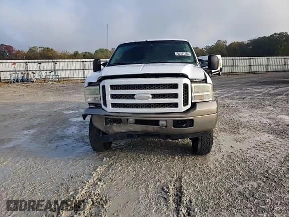 ✅ 2005 Ford Excursion Eddie Bauer • VIN: 1FMSU45PX5ED40143 • Lot: 90431755. Wystawiony na Copart z przebiegiem 201 046 mil. Bezpłatny archiwum sprzedaży aukcyjnych z USA i szczegółowy raport historii pojazdu na DreamBid. Zdjęcie 14.