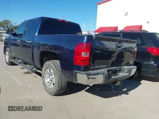 ✅ 2011 Chevrolet Silverado 1500 LS • VIN: 3GCPCREA9BG173963 • Lot: 43595010. Wystawiony na IAAI z przebiegiem 162 567 mil. Bezpłatny archiwum sprzedaży aukcyjnych z USA i szczegółowy raport historii pojazdu na DreamBid. Zdjęcie 3.