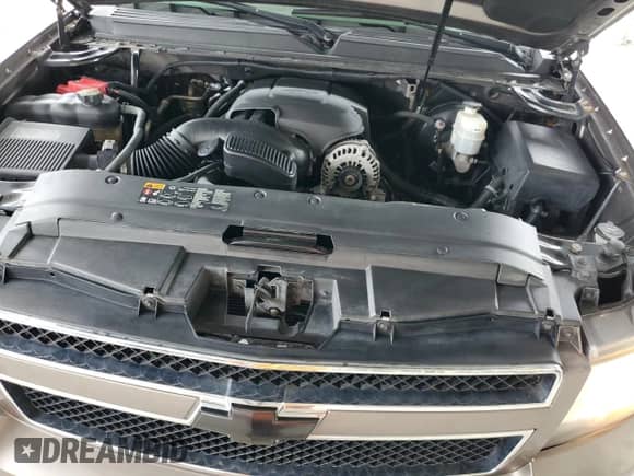 2014 Chevrolet Tahoe LT z VIN 1GNSCBE0XER154133, wystawiony jako Copart lot #91109625 z przebiegiem Nie podano mil oraz Czysty tytuł • Clean title. Historia ofert i sprzedaży dostępna na DreamBid. Obrazek 12.