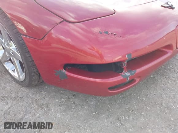 ✅ 2001 Chevrolet Corvette • VIN: 1G1YY22G215118484 • Lot: 43636688. Wystawiony na IAAI z przebiegiem 207 797 mil. Bezpłatny archiwum sprzedaży aukcyjnych z USA i szczegółowy raport historii pojazdu na DreamBid. Zdjęcie 6.