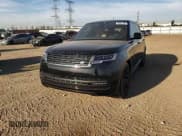 ✅ 2025 Land Rover Range Rover SE • VIN: SALKPBFU5SA290266 • Lot: 90585825. Wystawiony na Copart z przebiegiem 8 120 mil. Bezpłatny archiwum sprzedaży aukcyjnych z USA i szczegółowy raport historii pojazdu na DreamBid. Zdjęcie 14.