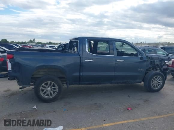 ✅ 2019 Chevrolet Silverado 1500 LTZ • VIN: 1GCUWEED1KZ212302 • Lot: 43483270. Wystawiony na IAAI z przebiegiem Nie podano. Bezpłatny archiwum sprzedaży aukcyjnych z USA i szczegółowy raport historii pojazdu na DreamBid. Zdjęcie 12.