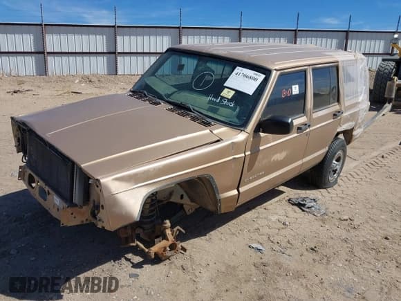 ✅ 1999 Jeep Cherokee SE • VIN: 1J4FF28S5XL520501 • Lot: 41706800. Listed on IAAI with Not provided. Free auction sales archive from the USA and detailed vehicle history report at DreamBid. Image 2.