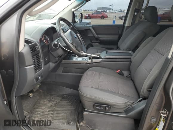 ✅ 2011 Nissan Titan SV • VIN: 1N6BA0EC1BN317362 • Lot: 70406645. Listed on Copart with 184,515 mi. Free auction sales archive from the USA and detailed vehicle history report at DreamBid. Image 7.