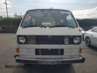 ✅ 1985 Volkswagen Vanagon • VIN: WV2YB0257FH069169 • Lot: 53406685. Wystawiony na Copart z przebiegiem 138 363 mil. Bezpłatny archiwum sprzedaży aukcyjnych z USA i szczegółowy raport historii pojazdu na DreamBid. Zdjęcie 5.