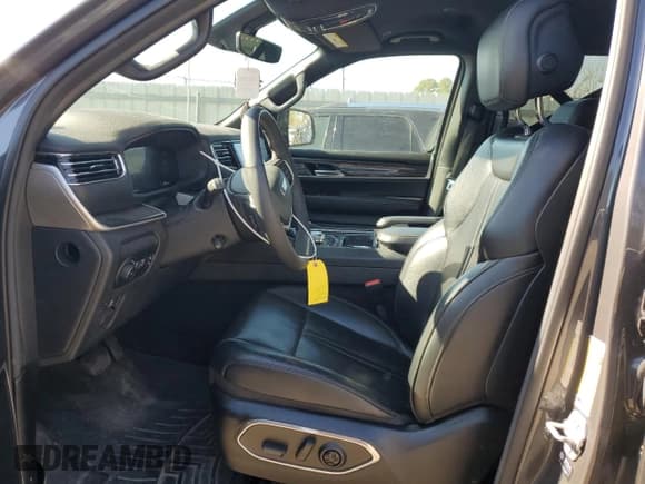 ✅ 2022 Jeep Wagoneer Series I • VIN: 1C4SJUAT9NS213210 • Lot: 48498655. Listed on Copart with 62,413 mi. Free auction sales archive from the USA and detailed vehicle history report at DreamBid. Image 7.