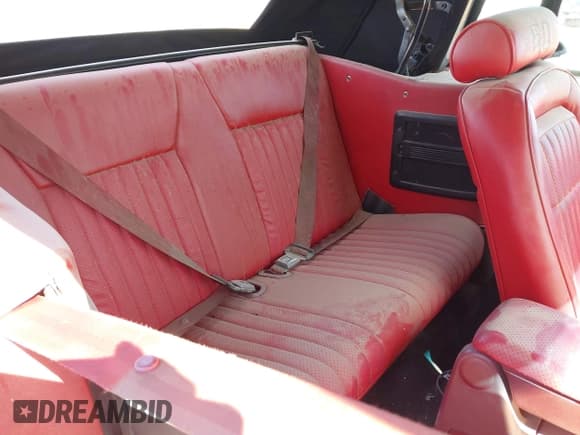 ✅ 1990 Ford Mustang GT • VIN: 1FACP45E4LF128009 • Лот: 42038392. Опубликован ранее на IAAI с пробегом 59 960 миль. Бесплатный доступ к архиву аукционных продаж из США и подробный отчёт об истории автомобиля на DreamBid. Изображение 8.