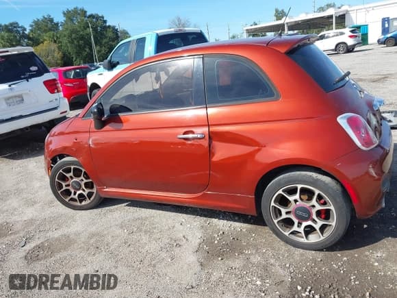 ✅ 2015 FIAT 500 Sport • VIN: 3C3CFFBR1FT625064 • Лот: 43665224. Опубликован ранее на IAAI с пробегом 141 465 миль. Бесплатный доступ к архиву аукционных продаж из США и подробный отчёт об истории автомобиля на DreamBid. Изображение 6.