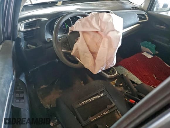 ✅ 2015 Honda Fit LX • VIN: 3HGGK5G53FM707012 • Lot: 94560505. Listed on Copart with Not provided. Free auction sales archive from the USA and detailed vehicle history report at DreamBid. Image 8.