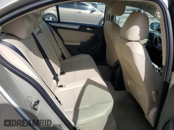 ✅ 2013 Volkswagen Jetta SE • VIN: 3VWDX7AJ9DM232772 • Lot: 61648835. Listed on Copart with 158,291 mi. Free auction sales archive from the USA and detailed vehicle history report at DreamBid. Image 10.