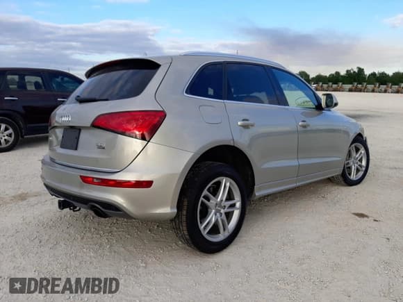 ✅ 2017 Audi Q5 Prestige • VIN: WA1W7AFP1HA011637 • Lot: 70659842. Listed on Copart with 73,839 mi. Free auction sales archive from the USA and detailed vehicle history report at DreamBid. Image 3.