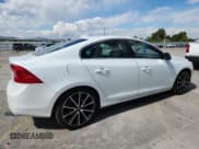 ✅ 2016 Volvo S60 T6 Drive-E • VIN: YV149MFK5G2400376 • Lot: 81316705. Wystawiony na Copart z przebiegiem 136 037 mil. Bezpłatny archiwum sprzedaży aukcyjnych z USA i szczegółowy raport historii pojazdu na DreamBid. Zdjęcie 3.