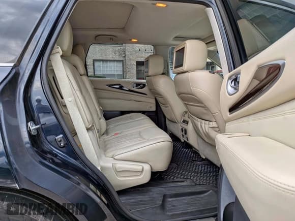 ✅ 2017 Infiniti QX60 • VIN: 5N1DL0MN2HC510161 • Lot: 92534345. Wystawiony na Copart z przebiegiem 164 659 mil. Bezpłatny archiwum sprzedaży aukcyjnych z USA i szczegółowy raport historii pojazdu na DreamBid. Zdjęcie 6.