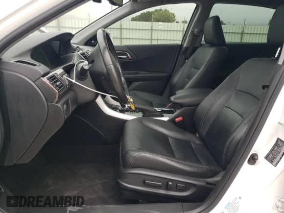 2017 Honda Accord Touring z VIN JHMCR6F76HC023916, wystawiony jako Copart lot #81270445 z przebiegiem 131 952 mil mil oraz Szkoda całkowita • Salvage title. Historia ofert i sprzedaży dostępna na DreamBid. Obrazek 7.