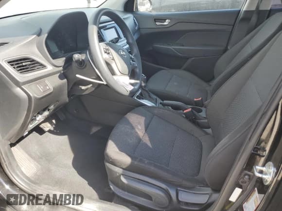 ✅ 2019 Hyundai Accent SEL • VIN: 3KPC24A33KE038761 • Lot: 91157215. Listed on Copart with 128,478 mi. Free auction sales archive from the USA and detailed vehicle history report at DreamBid. Image 7.