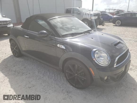 ✅ 2012 MINI Roadster S • VIN: WMWSY3C52CT144319 • Lot: 78349654. Listed on Copart with Not provided. Free auction sales archive from the USA and detailed vehicle history report at DreamBid. Image 4.