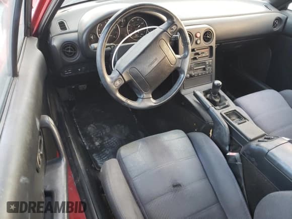 ✅ 1990 Mazda MX-5 Miata Special Edition • VIN: JM1NA3510L0110170 • Lot: 77170704. Wystawiony na Copart z przebiegiem 91 499 mil. Bezpłatny archiwum sprzedaży aukcyjnych z USA i szczegółowy raport historii pojazdu na DreamBid. Zdjęcie 8.