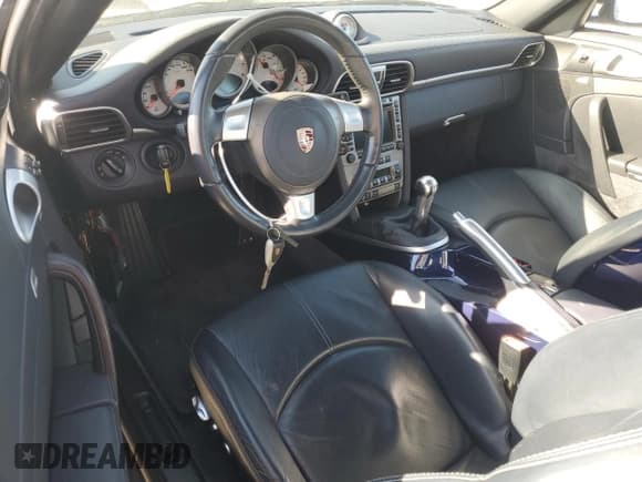 ✅ 2007 Porsche 911 Turbo • VIN: WP0AD29907S786676 • Lot: 48687765. Wystawiony na Copart z przebiegiem Nie podano. Bezpłatny archiwum sprzedaży aukcyjnych z USA i szczegółowy raport historii pojazdu na DreamBid. Zdjęcie 8.