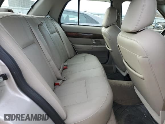 ✅ 2006 Mercury Grand Marquis LS Premium • VIN: 2MEFM75V66X634756 • Lot: 92277515. Wystawiony na Copart z przebiegiem 283 093 mil. Bezpłatny archiwum sprzedaży aukcyjnych z USA i szczegółowy raport historii pojazdu na DreamBid. Zdjęcie 10.