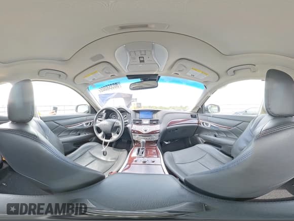 ✅ 2019 Infiniti Q70 Luxe • VIN: JN1BY1AR4KM585670 • Лот: 80358005. Опубликован ранее на Copart с пробегом 37 167 миль. Бесплатный доступ к архиву аукционных продаж из США и подробный отчёт об истории автомобиля на DreamBid. Изображение 15.