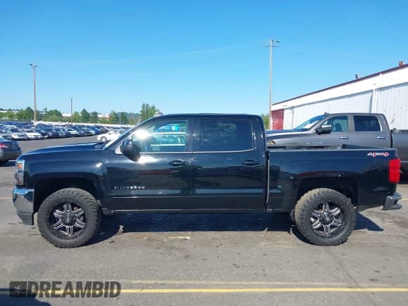 2017 Chevrolet Silverado 1500 LT с VIN 3GCUKREC7HG299903, выставлен на аукционе IAAI как лот 42861895 с пробегом 109 602 миль миль и . История ставок и продаж доступна на DreamBid. Изображение 14.