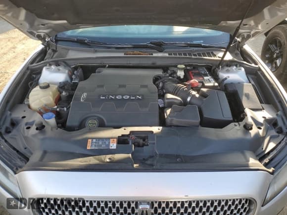 ✅ 2018 Lincoln Continental Livery • VIN: 1LN6L9HK3J5603553 • Lot: 56590325. Wystawiony na Copart z przebiegiem 43 235 mil. Bezpłatny archiwum sprzedaży aukcyjnych z USA i szczegółowy raport historii pojazdu na DreamBid. Zdjęcie 11.