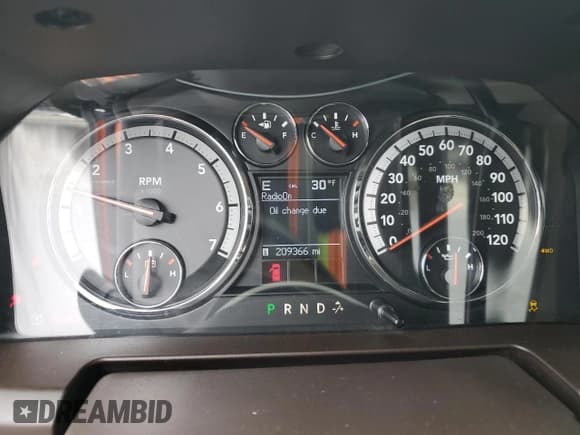 ✅ 2009 Dodge 1500 SLT • VIN: 1D3HV18P39S781679 • Lot: 44516065. Wystawiony na Copart z przebiegiem 209 366 mil. Bezpłatny archiwum sprzedaży aukcyjnych z USA i szczegółowy raport historii pojazdu na DreamBid. Zdjęcie 9.