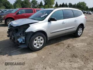 2010 Chevrolet Traverse LS z VIN 1GNLREED6AS146573, wystawiony jako Copart lot #68118065 z przebiegiem 133 334 mil mil oraz Szkoda całkowita • Salvage title. Historia ofert i sprzedaży dostępna na DreamBid. Obrazek 1.