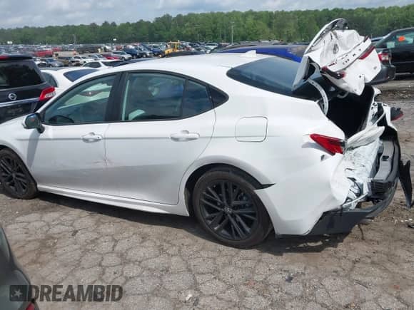 2025 Toyota Camry LE с VIN 4T1DAACK1SU505344, выставлен на аукционе IAAI как лот 42160421 с пробегом 17 768 миль миль и . История ставок и продаж доступна на DreamBid. Изображение 14.