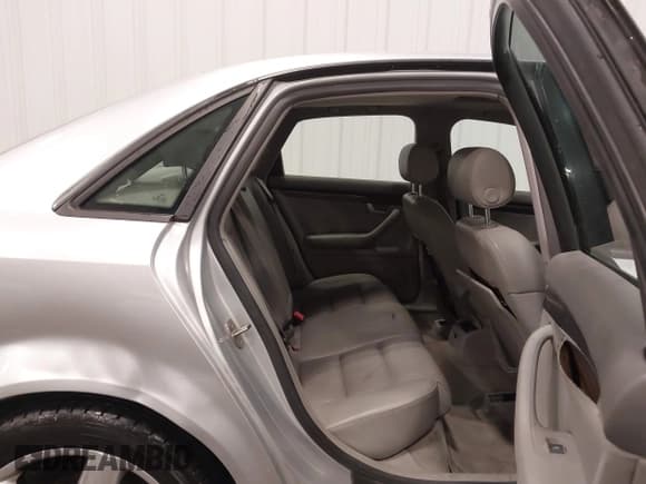 ✅ 2003 Audi A4 1.8T • VIN: WAULC68E83A278664 • Лот: 41941005. Опубликован ранее на IAAI с пробегом 146 030 миль. Бесплатный доступ к архиву аукционных продаж из США и подробный отчёт об истории автомобиля на DreamBid. Изображение 8.