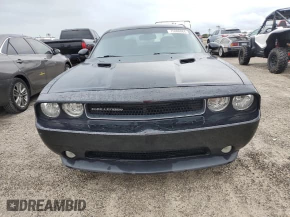 ✅ 2013 Dodge Challenger SXT Plus • VIN: 2C3CDYAG0DH605086 • Лот: 75988064. Опубликован ранее на Copart с пробегом 226 365 миль. Бесплатный доступ к архиву аукционных продаж из США и подробный отчёт об истории автомобиля на DreamBid. Изображение 5.