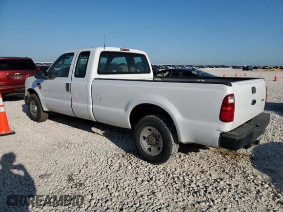 ✅ 2010 Ford F-250 • VIN: 1FTSX2AR4AEA19958 • Lot: 52406875. Wystawiony na Copart z przebiegiem 122 350 mil. Bezpłatny archiwum sprzedaży aukcyjnych z USA i szczegółowy raport historii pojazdu na DreamBid. Zdjęcie 2.