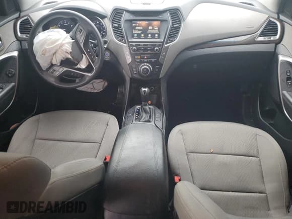 ✅ 2018 Hyundai Santa Fe 2.4L • VIN: 5XYZUDLB4JG563810 • Лот: 77243283. Опубликован ранее на Copart с пробегом 70 150 миль. Бесплатный доступ к архиву аукционных продаж из США и подробный отчёт об истории автомобиля на DreamBid. Изображение 8.