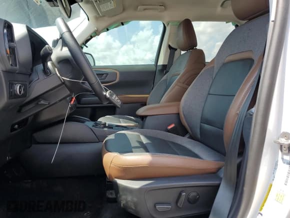 ✅ 2023 Ford Bronco Sport Outer Banks • VIN: 3FMCR9C60PRE04381 • Лот: 69140375. Опубликован ранее на Copart с пробегом 42 623 миль. Бесплатный доступ к архиву аукционных продаж из США и подробный отчёт об истории автомобиля на DreamBid. Изображение 7.