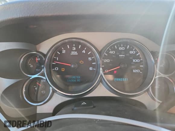 ✅ 2008 Chevrolet Silverado 1500 1LT • VIN: 3GCEK13358G255228 • Lot: 92281985. Listed on Copart with 186,916 mi. Free auction sales archive from the USA and detailed vehicle history report at DreamBid. Image 9.