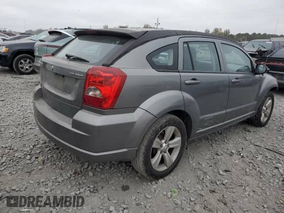 2011 Dodge Caliber Mainstreet с VIN 1B3CB3HA1BD247398, выставлен на аукционе Copart как лот 78514474 с пробегом 156 060 миль миль и Списание • Salvage title. История ставок и продаж доступна на DreamBid. Изображение 3.
