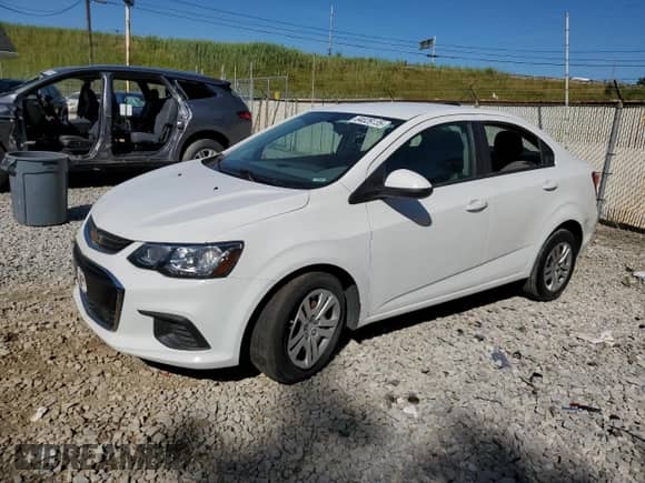2020 Chevrolet Sonic LS с VIN 1G1JB5SB2L4132029, выставлен на аукционе Copart как лот 64029135 с пробегом 49 250 миль миль и Списание • Salvage title. История ставок и продаж доступна на DreamBid. Изображение 1.