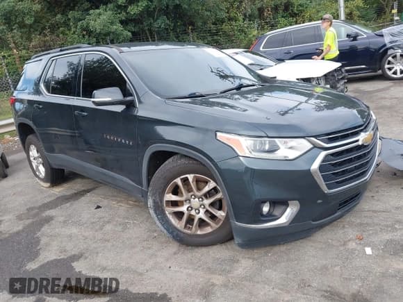 ✅ 2019 Chevrolet Traverse LT Cloth • VIN: 1GNEVGKW9KJ302084 • Lot: 43350295. Wystawiony na IAAI z przebiegiem 149 612 mil. Bezpłatny archiwum sprzedaży aukcyjnych z USA i szczegółowy raport historii pojazdu na DreamBid. Zdjęcie 1.